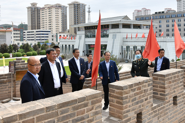 参观会师楼  DSC_3841_副本.jpg